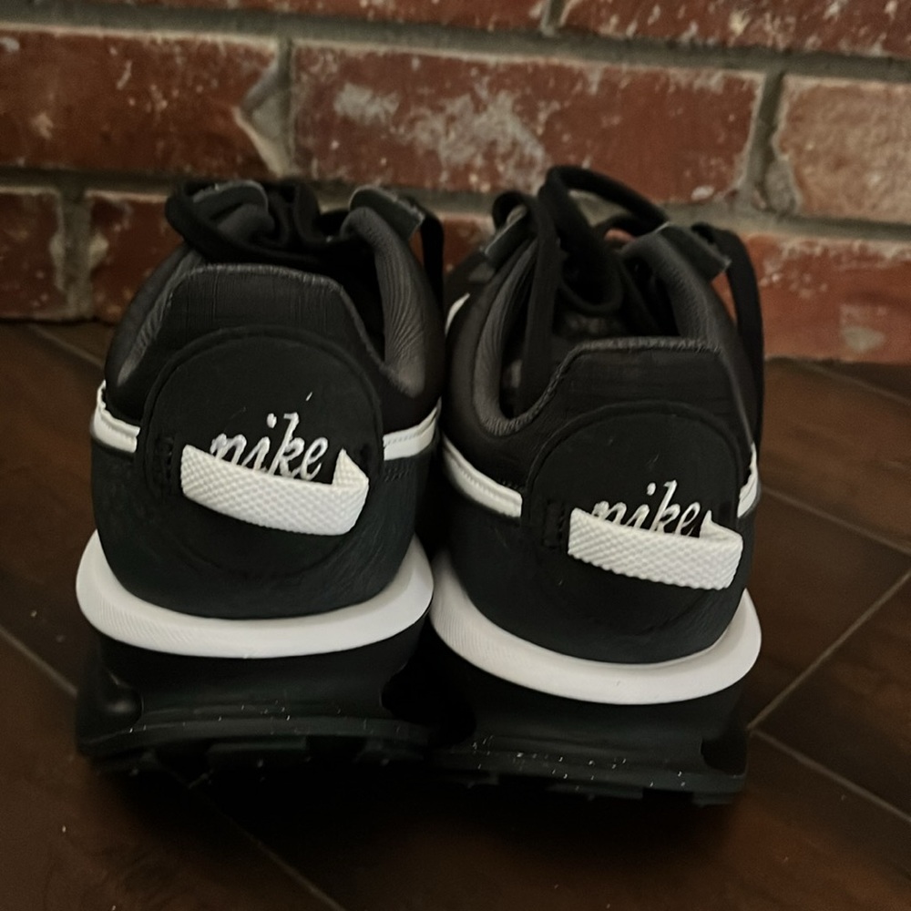 Men’s Air Max Pre-Day - Picture 2 of 6